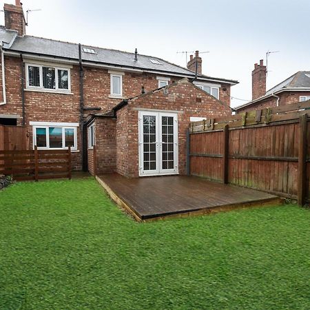 James Cook Accommodation Middlesbrough Bagian luar foto
